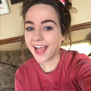 Meet your Posher, Natalie